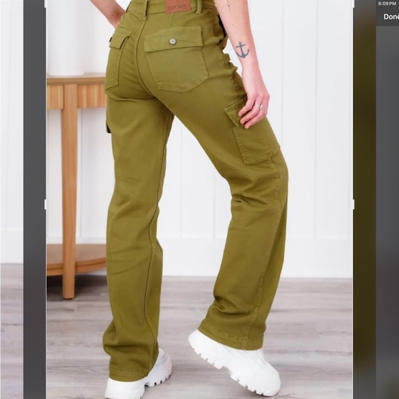 Judy Blue Green Cargo Pants Straight Leg Utilitarian - Picture 13 of 14